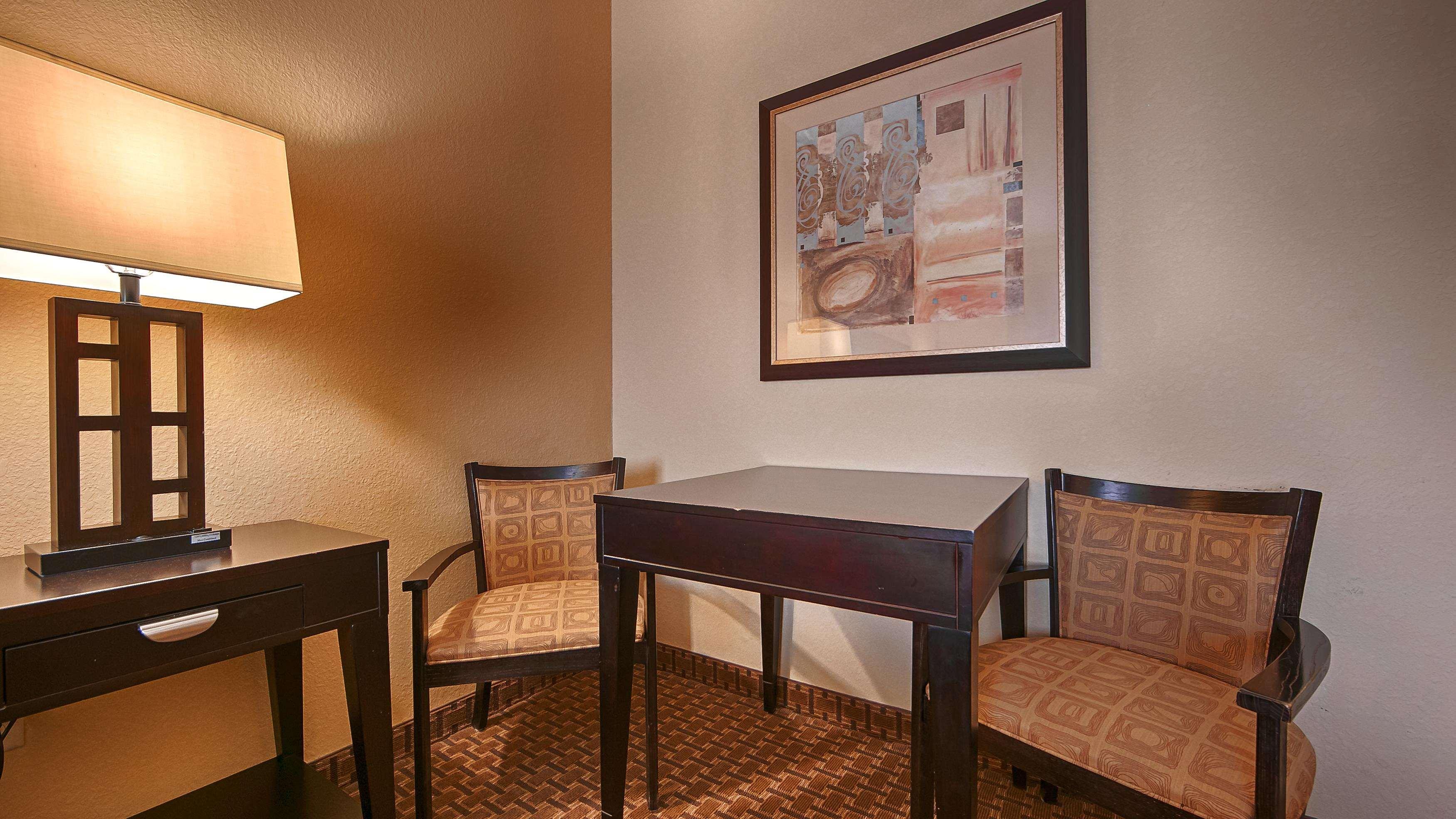 Best Western Bastrop Pines Inn מראה חיצוני תמונה