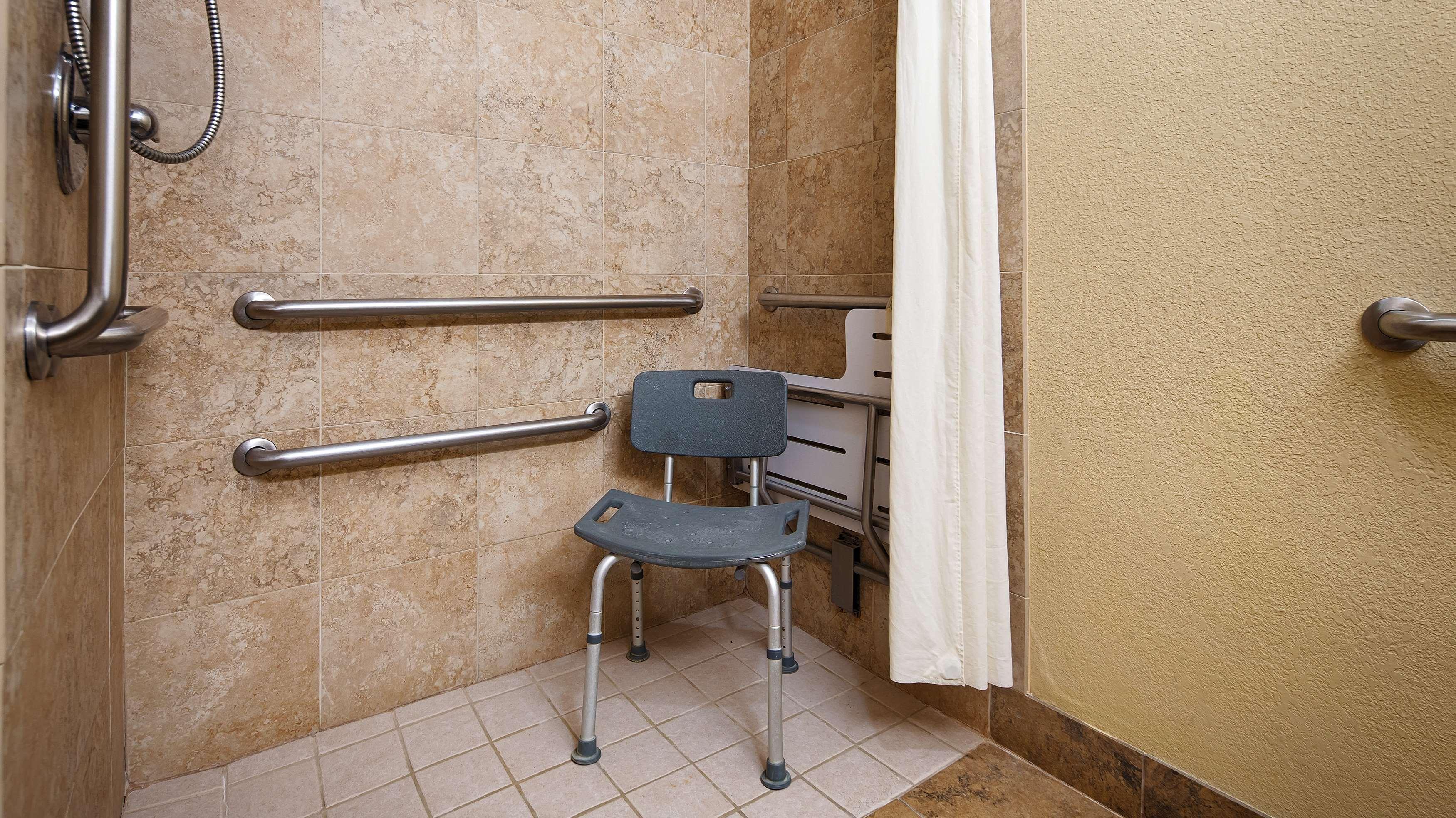 Best Western Bastrop Pines Inn מראה חיצוני תמונה