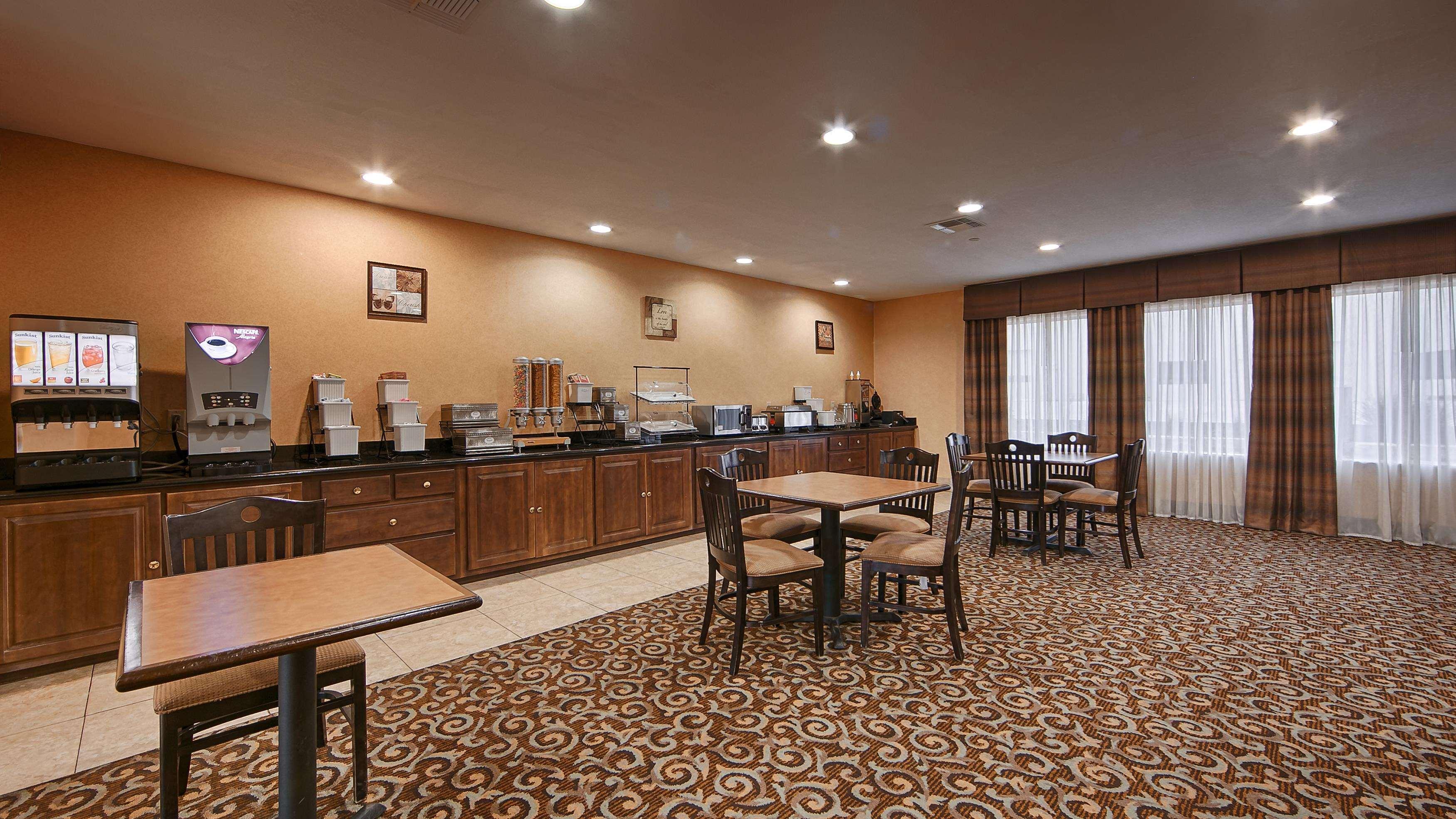 Best Western Bastrop Pines Inn מראה חיצוני תמונה