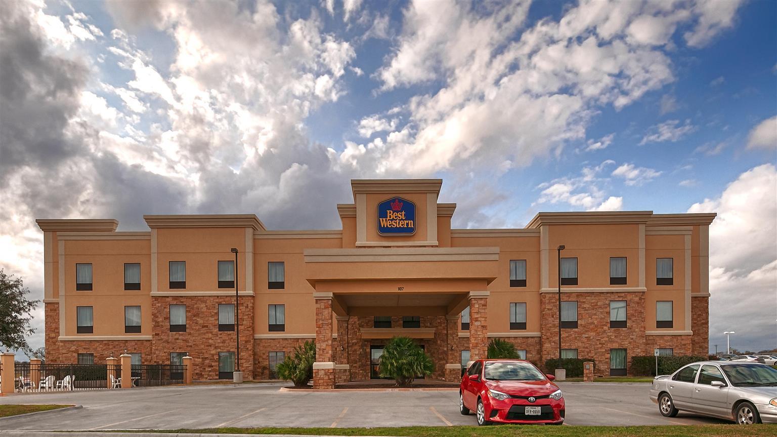 Best Western Bastrop Pines Inn מראה חיצוני תמונה