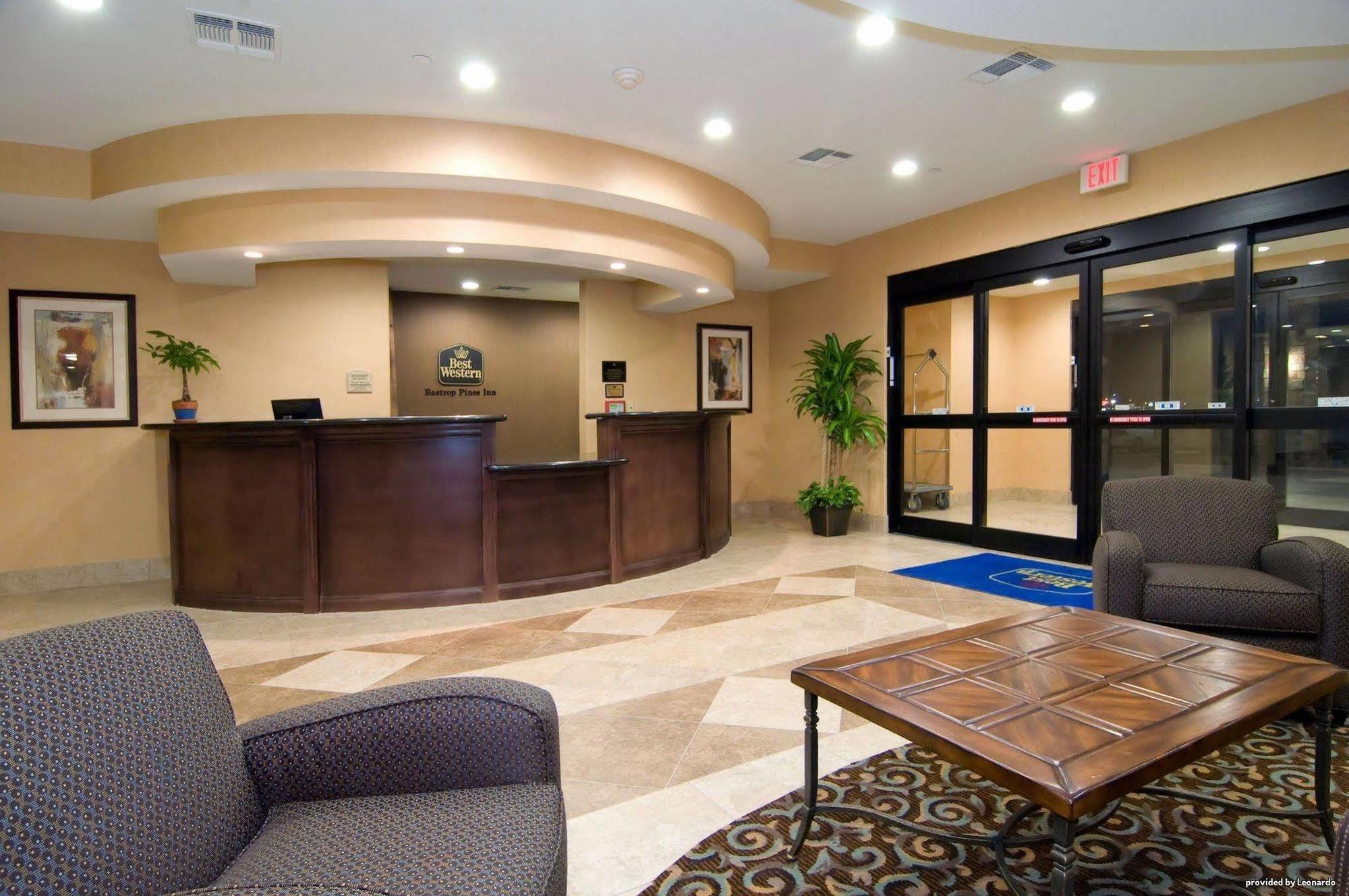 Best Western Bastrop Pines Inn מראה חיצוני תמונה