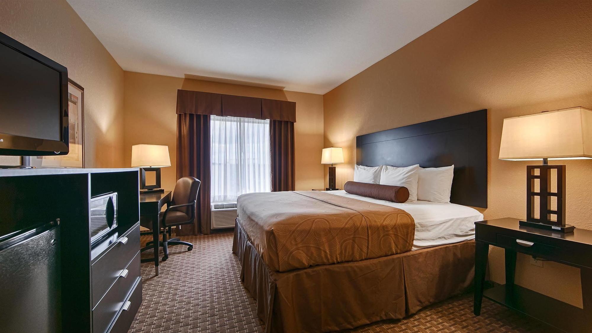 Best Western Bastrop Pines Inn מראה חיצוני תמונה