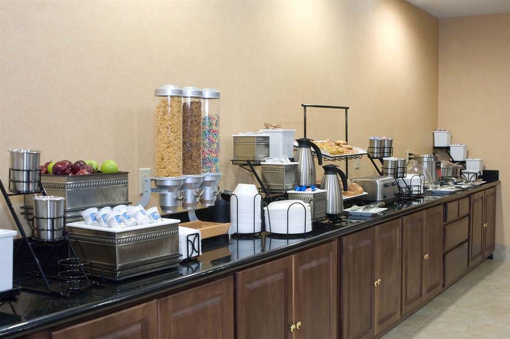 Best Western Bastrop Pines Inn מראה חיצוני תמונה